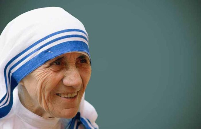 Madre-Teresa-de-Calcuta---Biografía