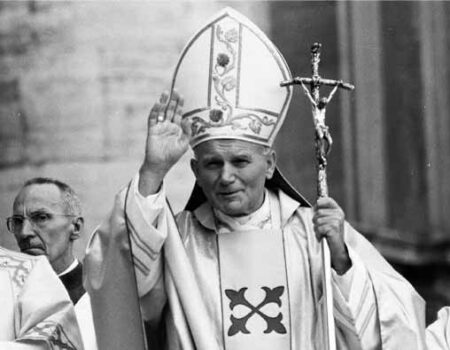 Papa-Juan-Pablo-II---Biografía